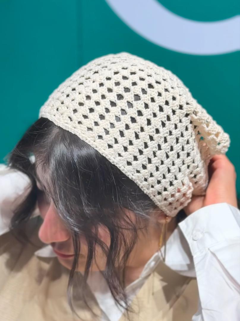 باندانا کرم رنگ مثلثی