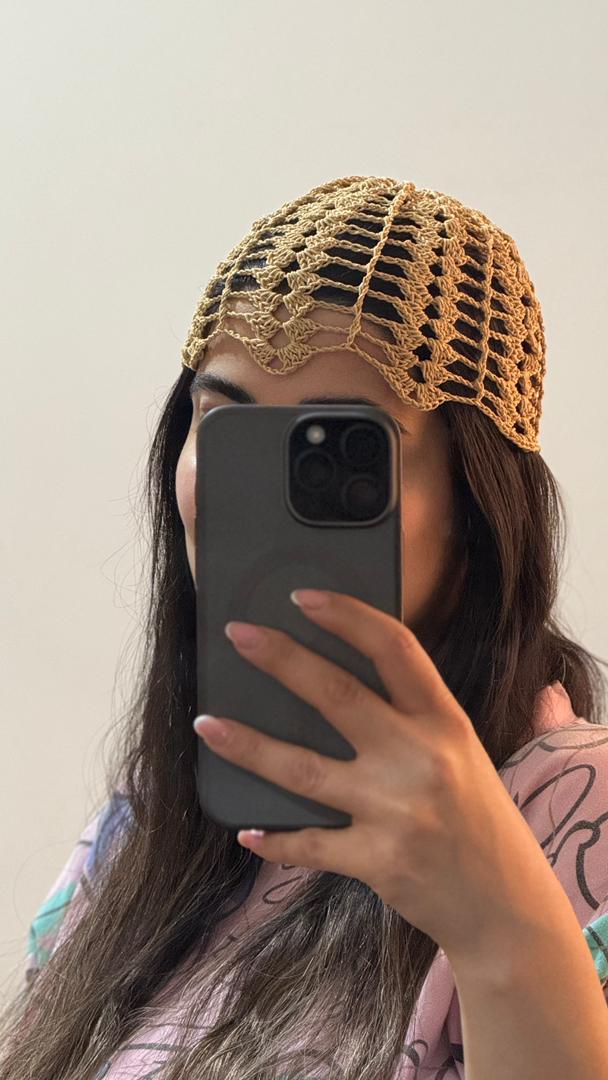 کلاه بافتنی لئونی زنانه رنگ شتری